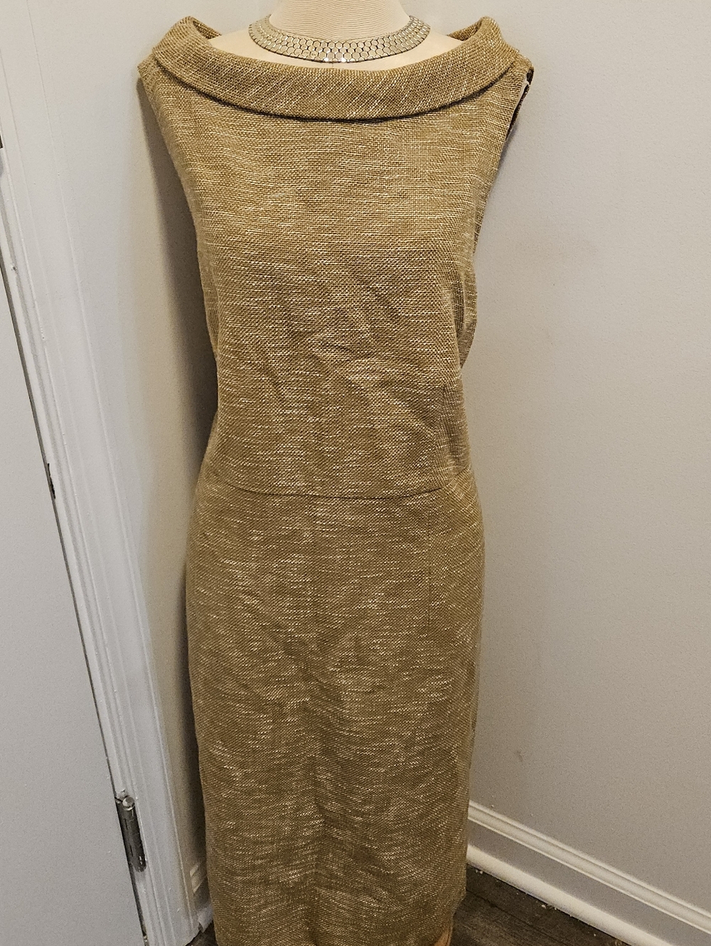Vintage Anne Klein Dark Beige Sleeveless Tweed Pattern Boatneck Dress